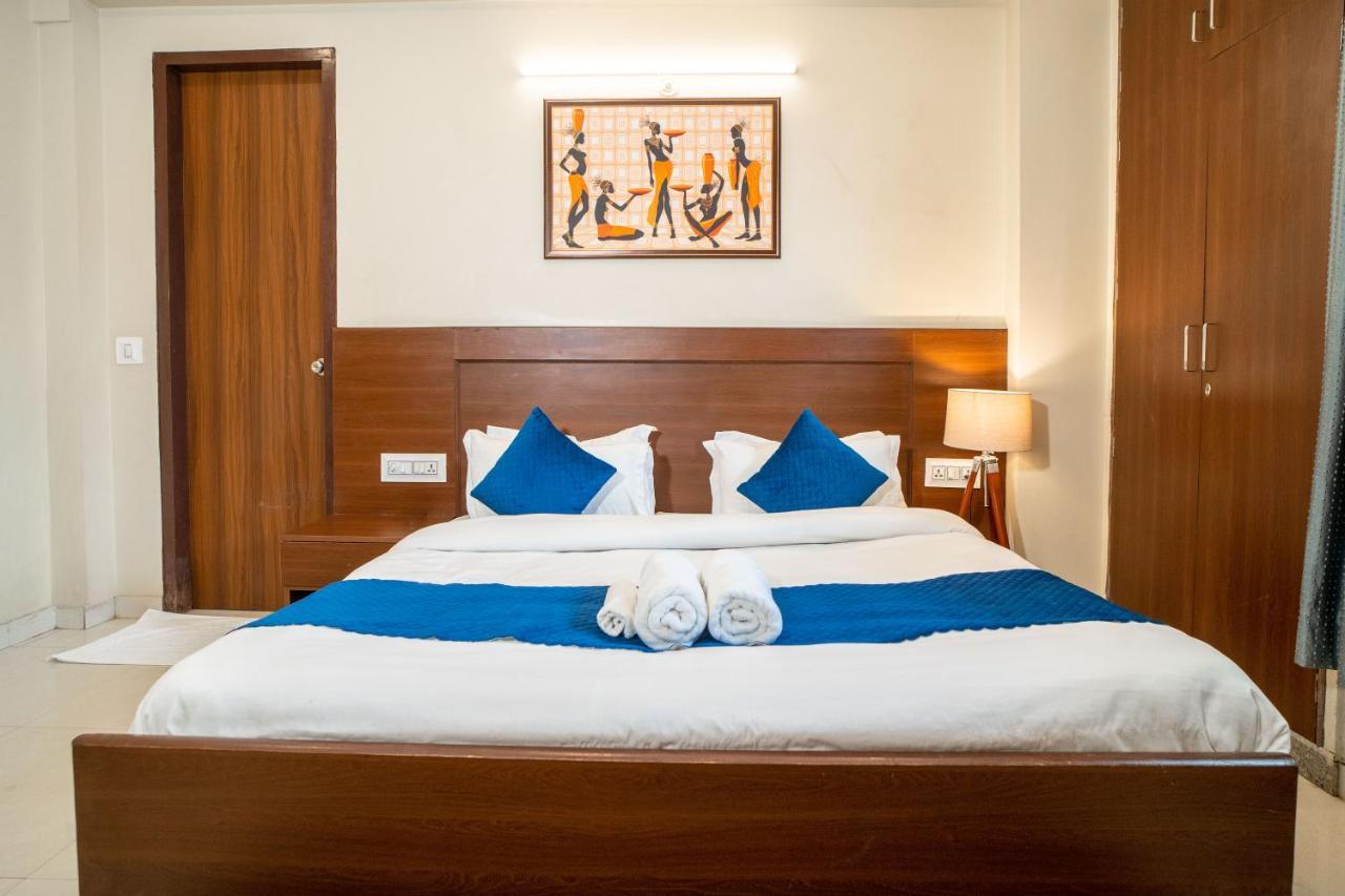 The Lodgers 2 Bhk Serviced Apartment Infront Of Artemis Hospital 古尔冈 外观 照片