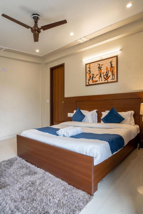 The Lodgers 2 Bhk Serviced Apartment Infront Of Artemis Hospital 古尔冈 外观 照片
