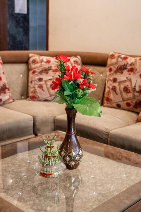 The Lodgers 2 Bhk Serviced Apartment Infront Of Artemis Hospital 古尔冈 外观 照片