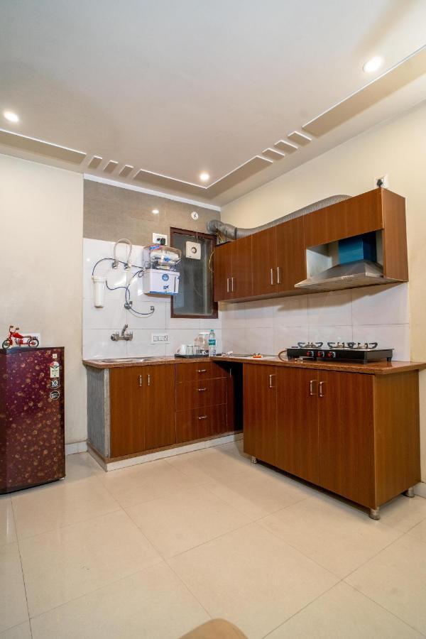 The Lodgers 2 Bhk Serviced Apartment Infront Of Artemis Hospital 古尔冈 外观 照片