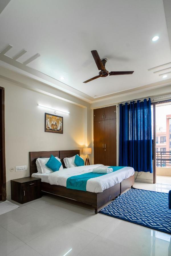 The Lodgers 2 Bhk Serviced Apartment Infront Of Artemis Hospital 古尔冈 外观 照片